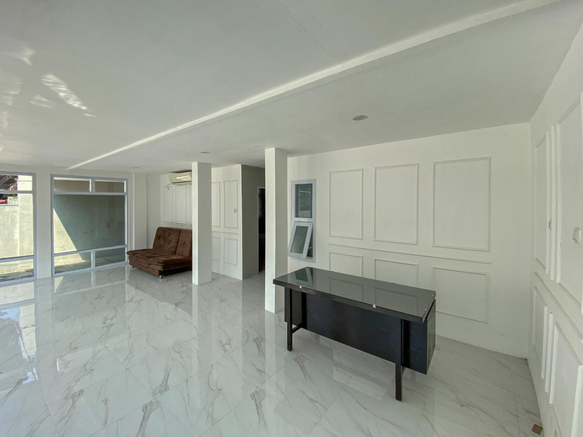 Hotel Reddoorz Near Balai Kota Timoho 2*