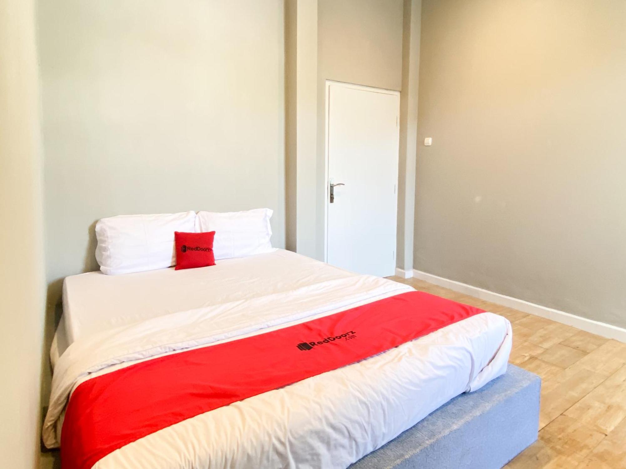 Reddoorz Near Balai Kota Timoho Hotel