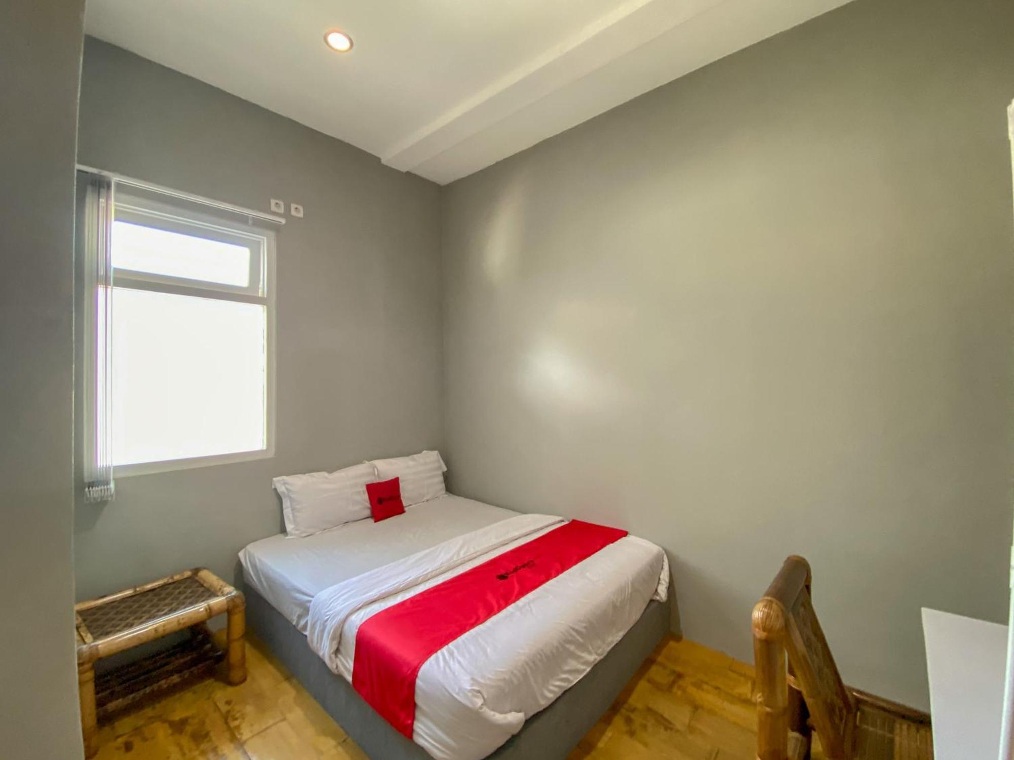 Reddoorz Near Balai Kota Timoho 2*
